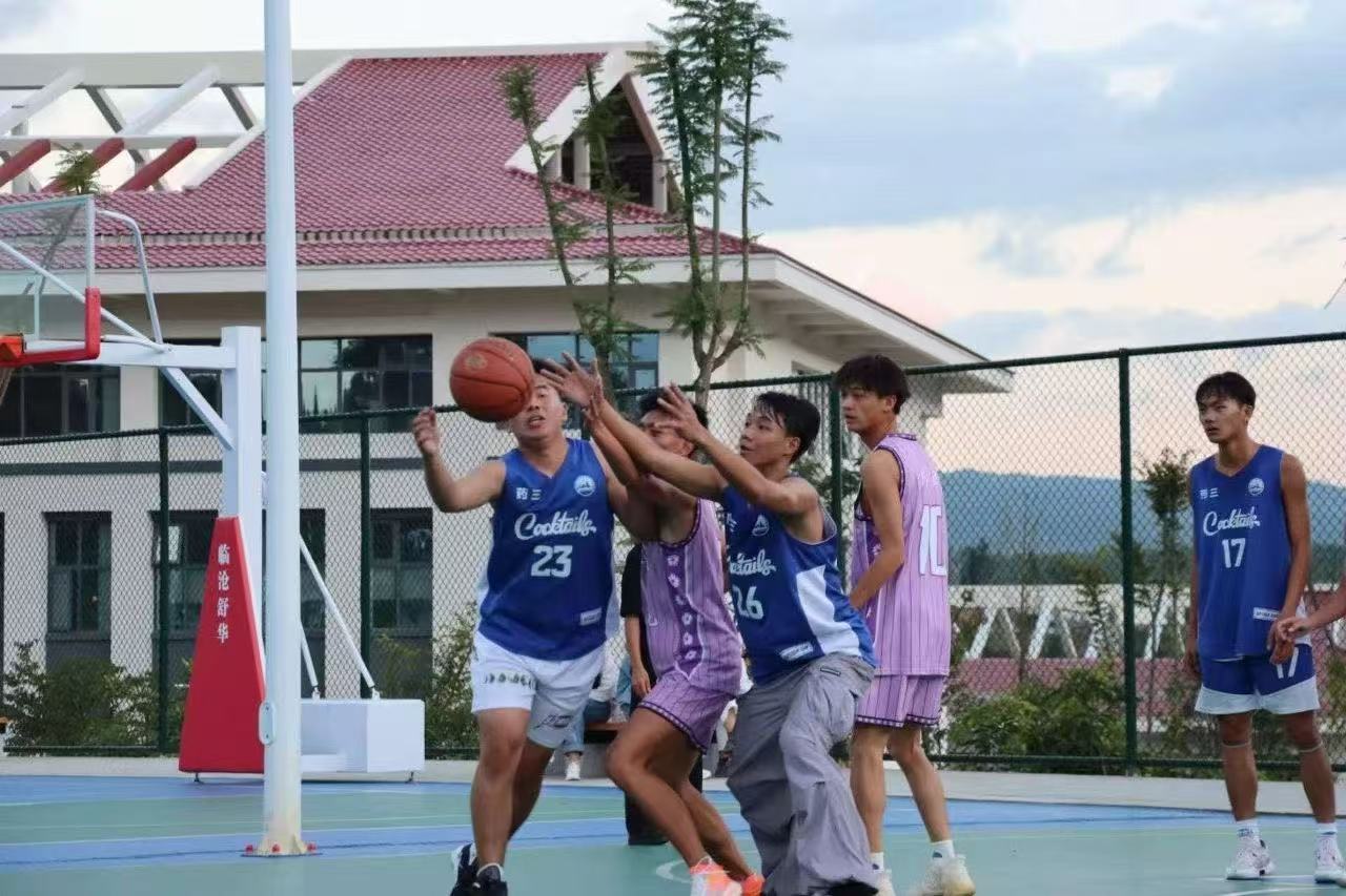 beat365唯一官方网站2024年新生篮球运动会